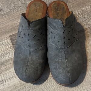 b.o.c. Gray Women's Mules with Cut-Out Design